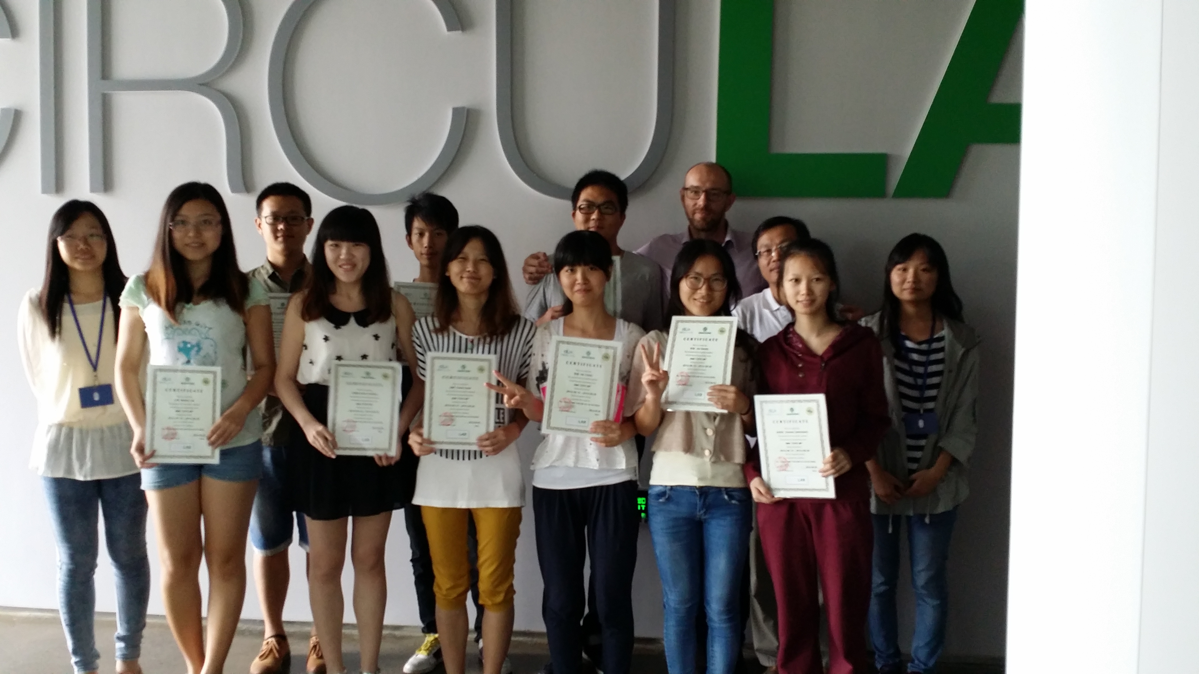 Students from Donghua University Came SCL to Attend Training